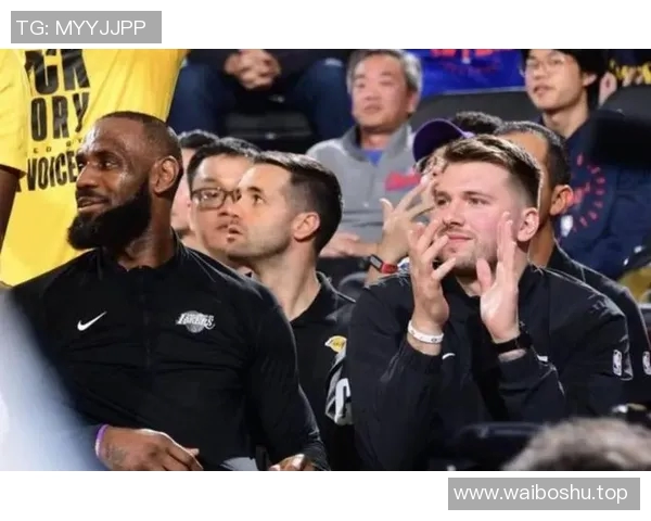 昔日王者詹姆斯状态下滑，何去何从？